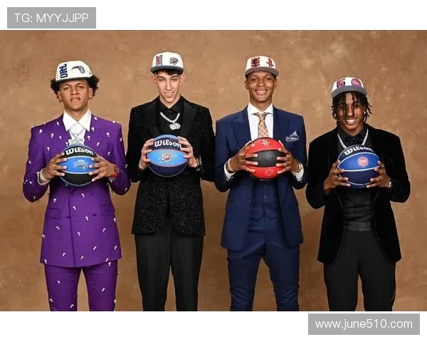 太阳主帅强调奥尼尔威廉姆斯在防守班凯罗中的重要性与关键作用