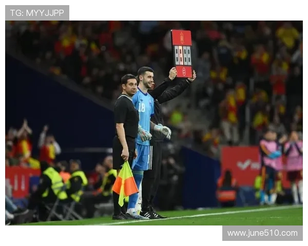 巴萨发布马年主题中文海报霍安和拉菲尼亚携手助力红蓝军团